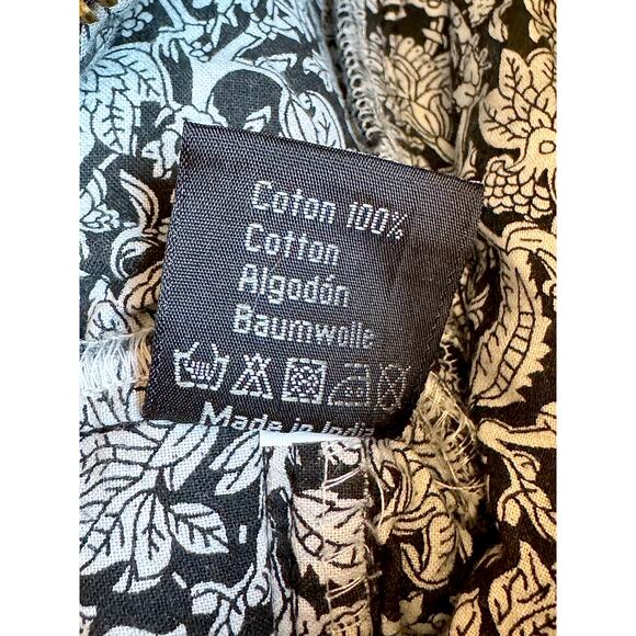 Haomy Black Small Fuzzy Erode Pouch - Picture 6 of 6